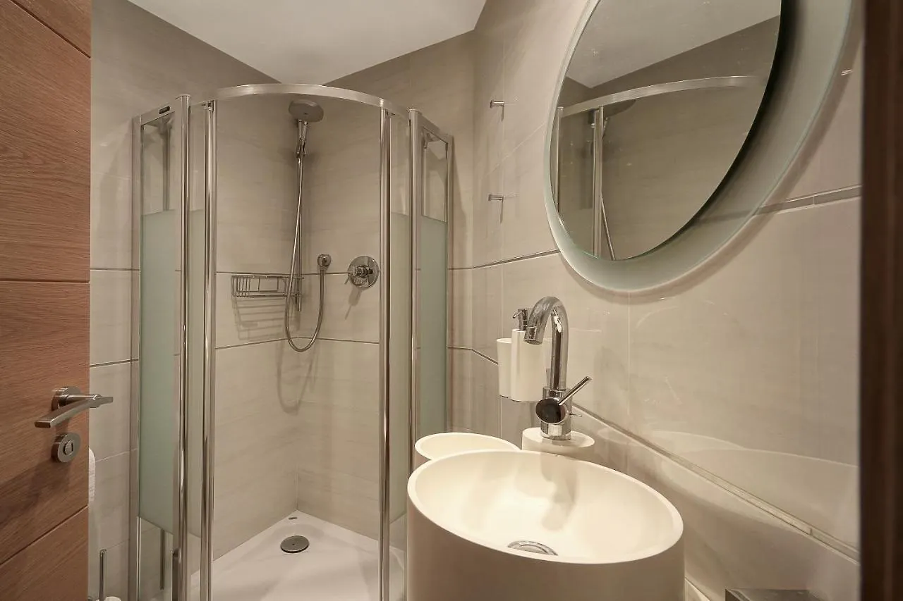 Living4Malaga Soho Orangerie Deluxe Apartment