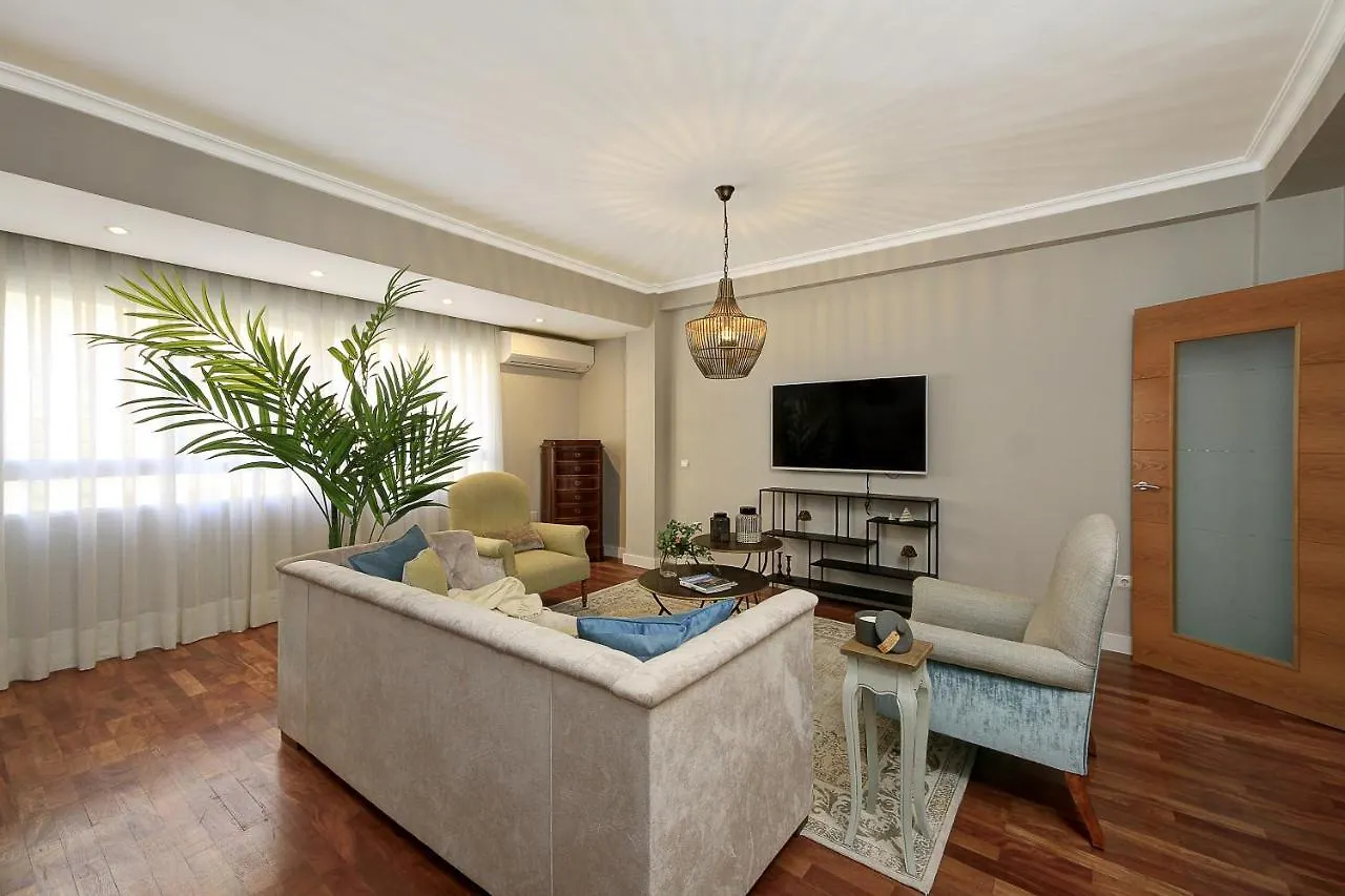 Living4Malaga Soho Orangerie Deluxe Apartment